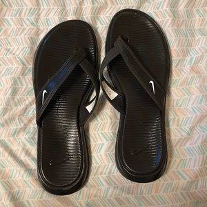 Nike flip flops